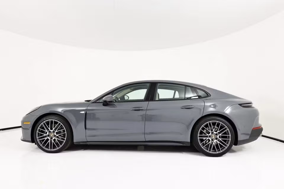 2026 Porsche Panamera Base - Photo 11