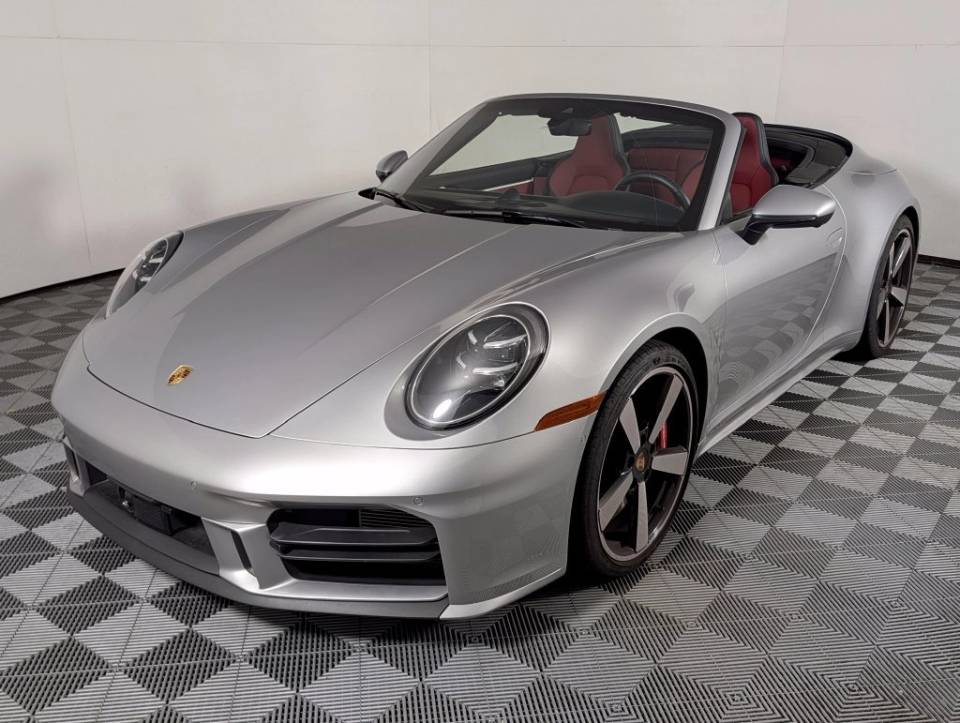 2025 Porsche 911