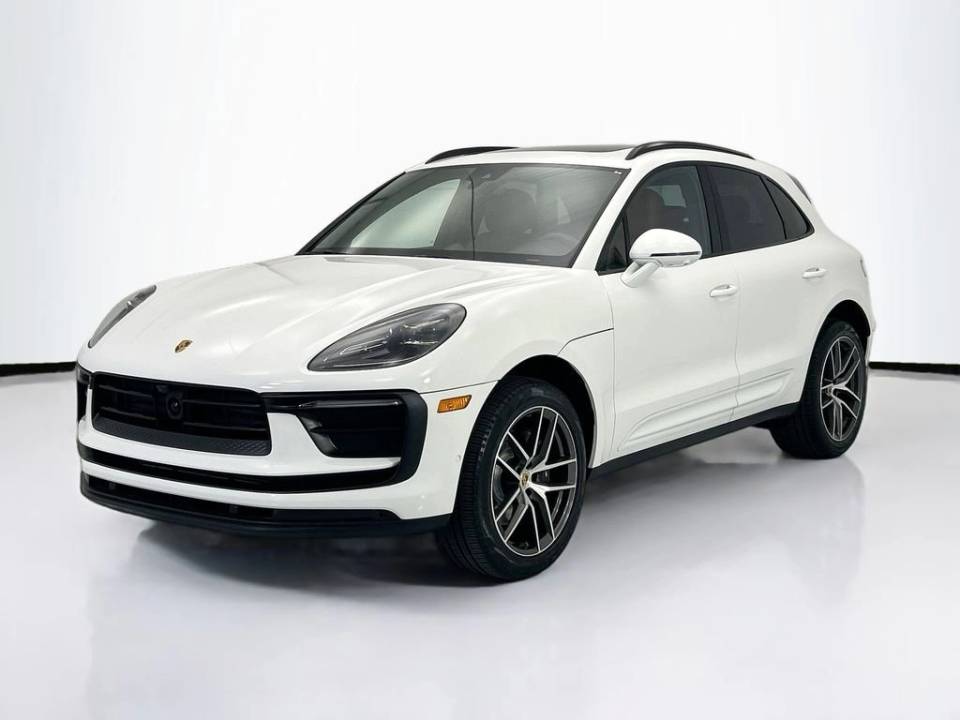 2023 Porsche Macan Base