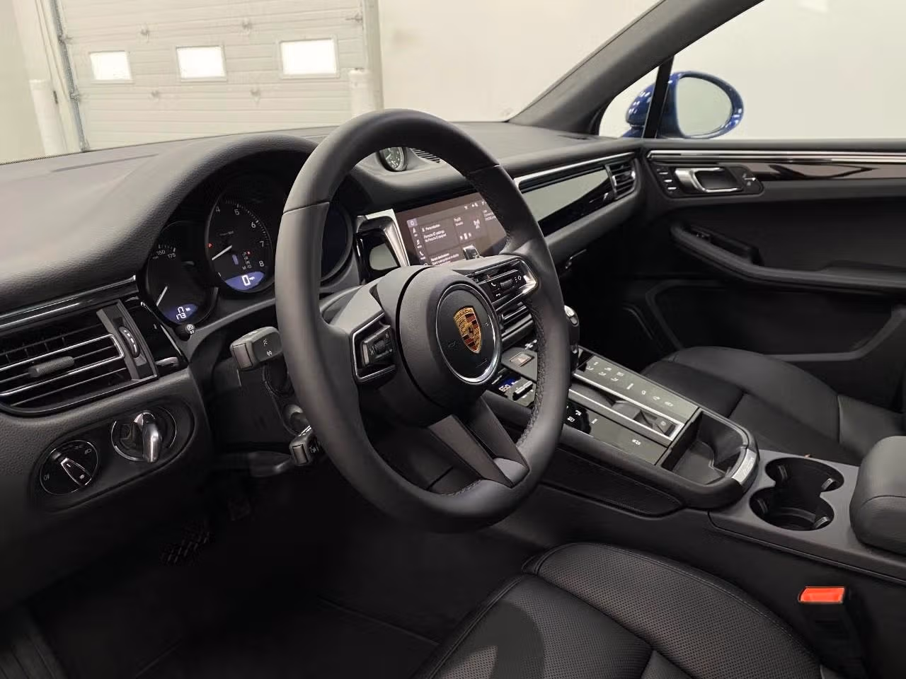 2026 Porsche Macan Base - Photo 28