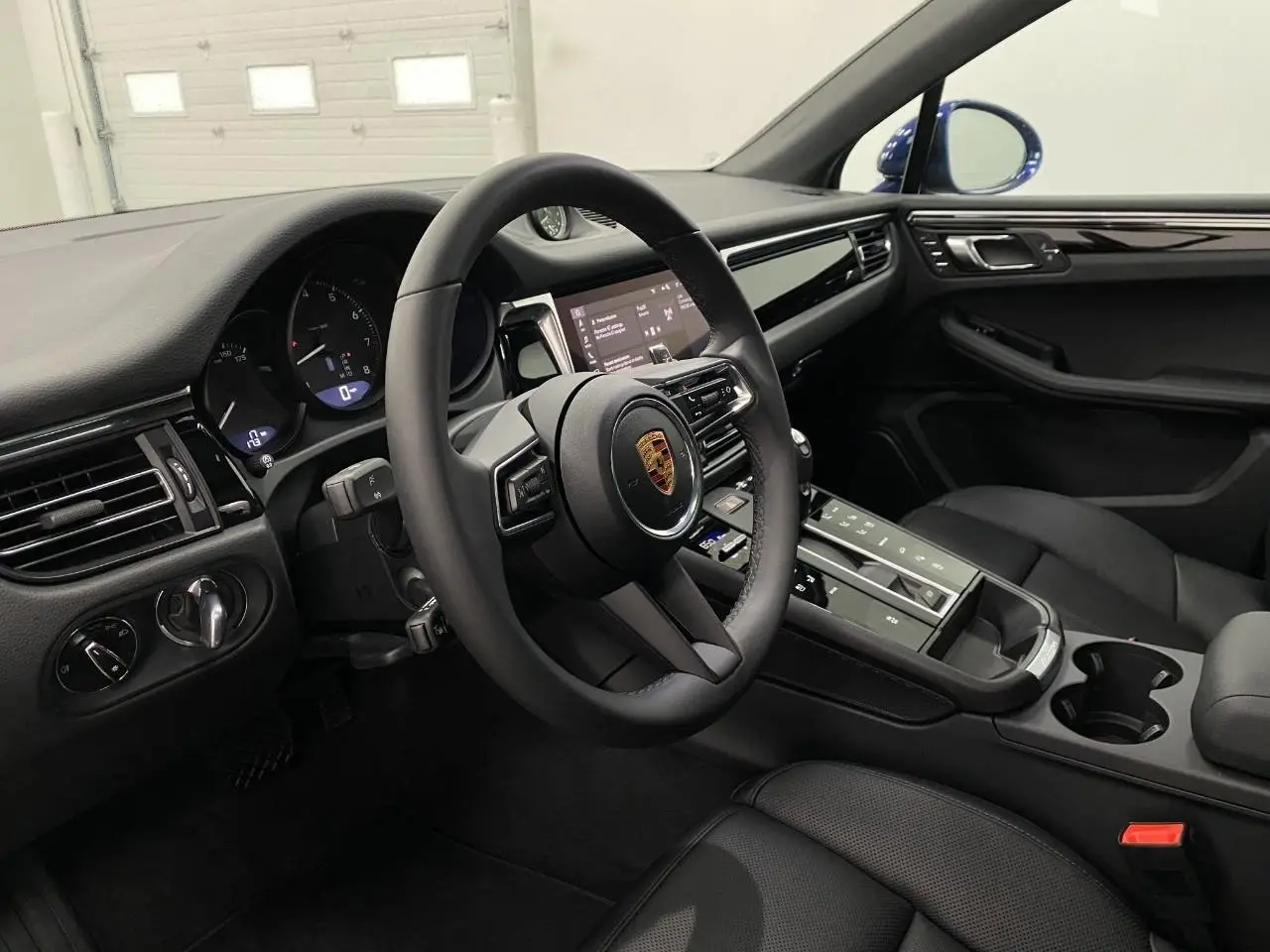 2026 Porsche Macan Base - Photo 32
