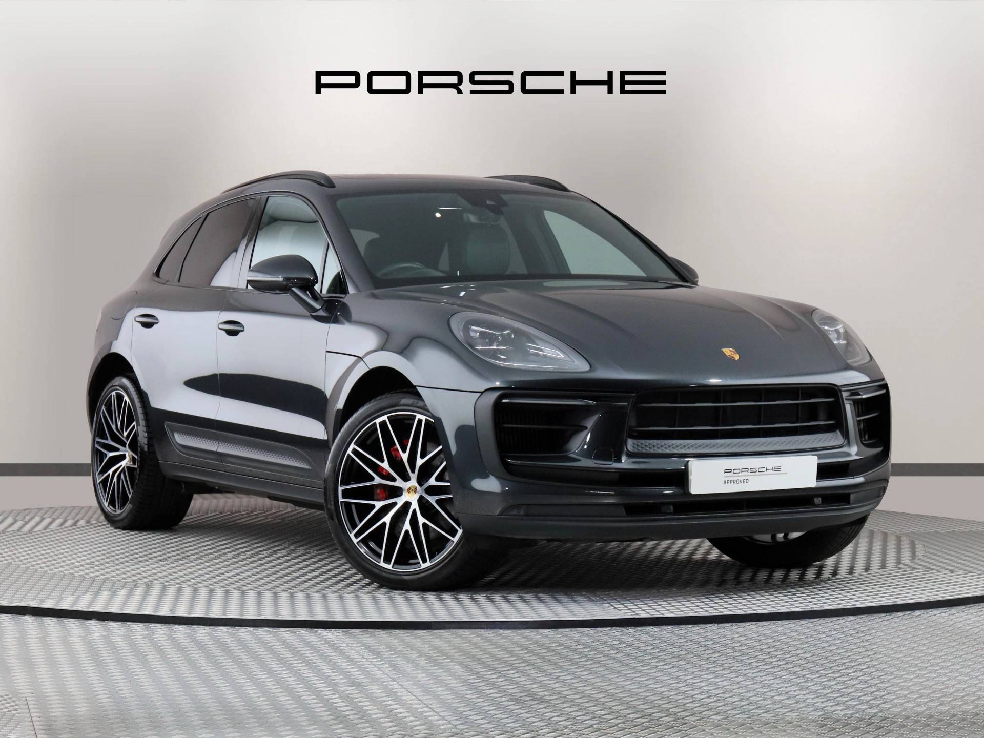 Macan S, photo 1 of 28