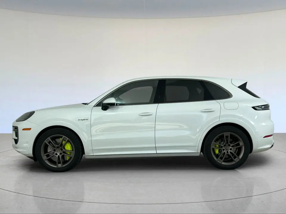 2026 Porsche Cayenne Turbo E-Hybrid - Photo 15