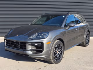 2025 Porsche Cayenne -'s photo