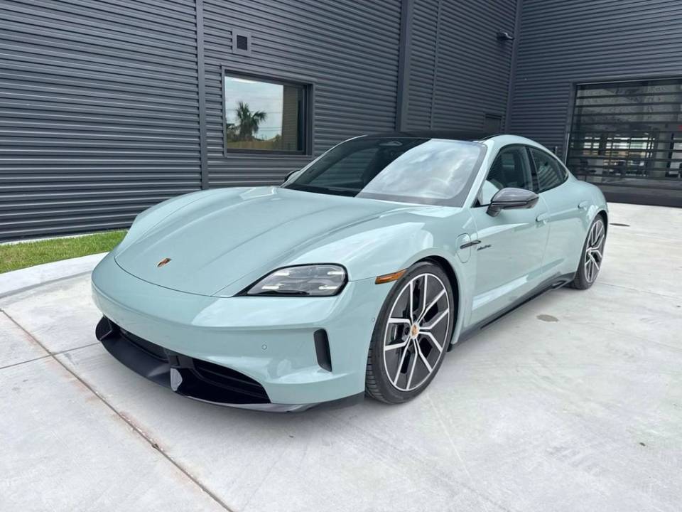 2026 Porsche Taycan