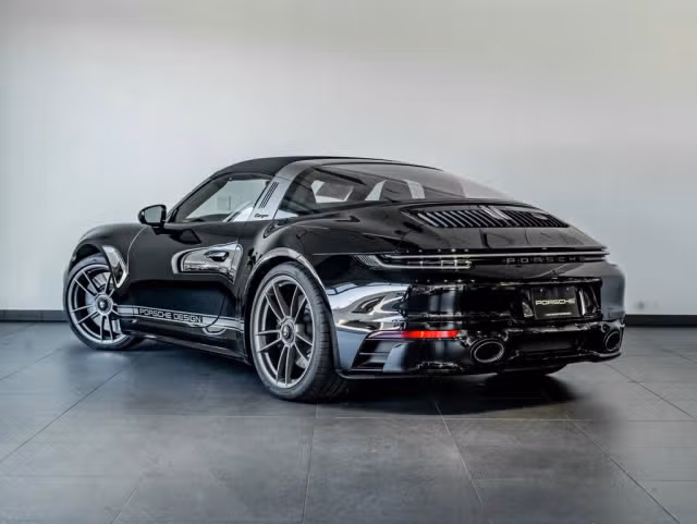 2022 Porsche 911 Edition 50 Years Porsche Design - Photo 18