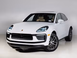 2026 Porsche Macan -'s photo
