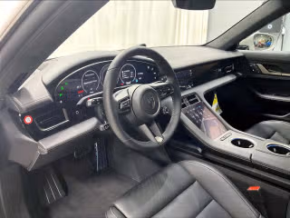 2025 Porsche Taycan Turbo - Photo 17