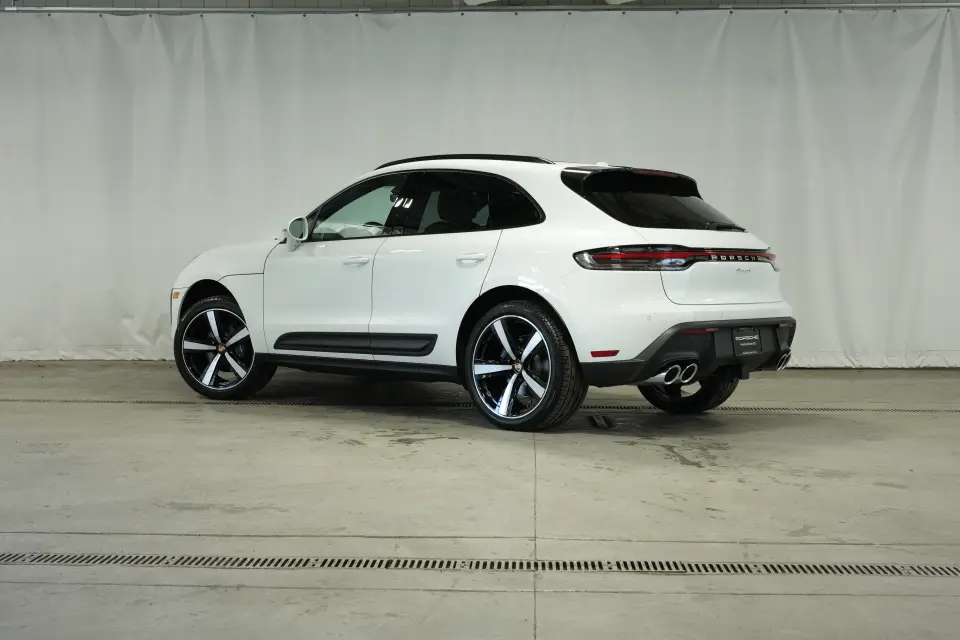 2026 Porsche Macan Base - Photo 23