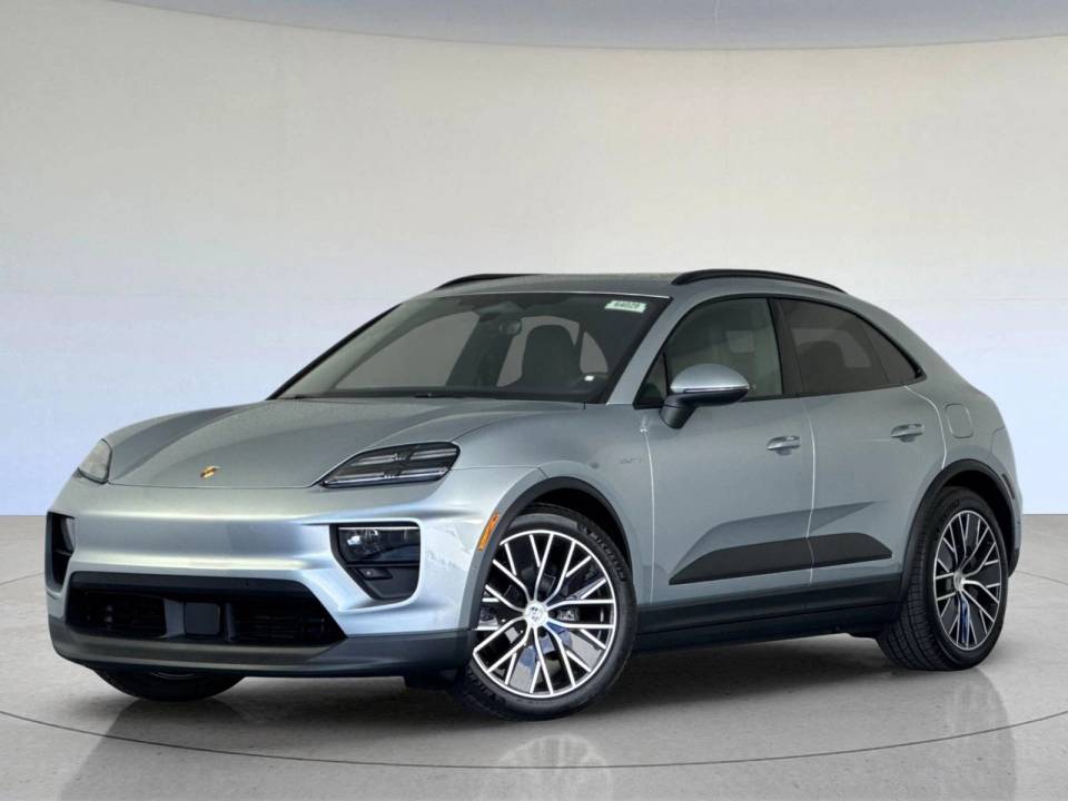 2025 Porsche Macan Base