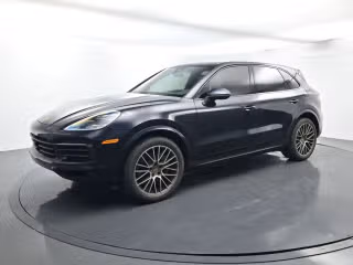 2023 Porsche Cayenne S's photo