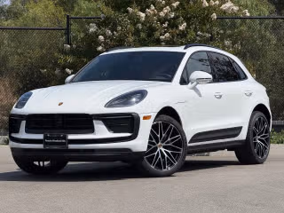 2026 Porsche Macan's photo