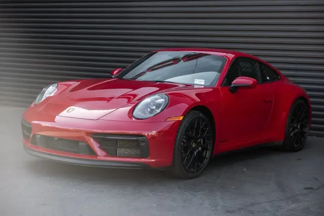 2024 Porsche 911 GTS - Photo 6