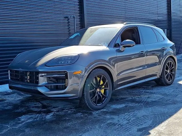 2026 Porsche Cayenne GTS - Photo 7