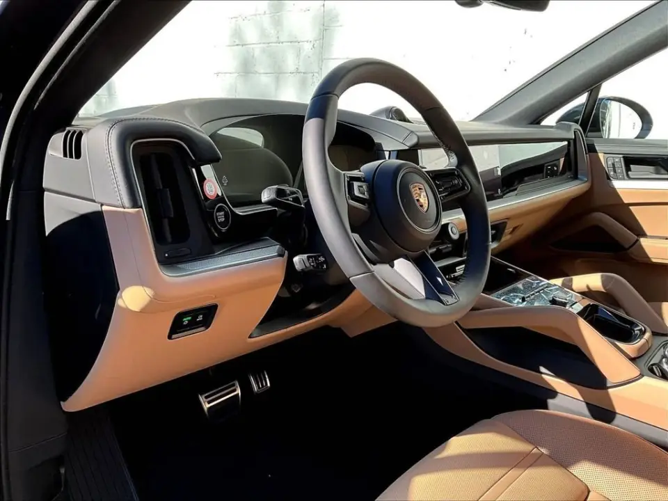 2026 Porsche Cayenne Coup E-Hybrid - Photo 31