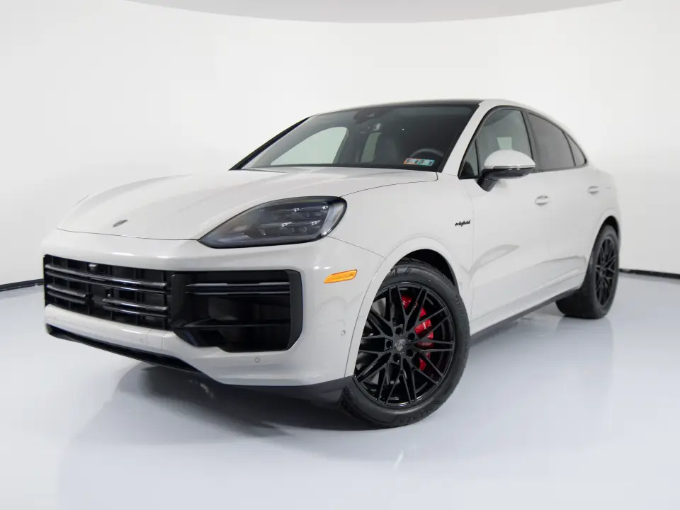 2026 Porsche Cayenne Coup Turbo E-Hybrid - Photo 7