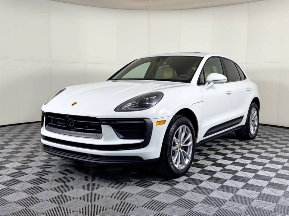 2026 Porsche Macan
