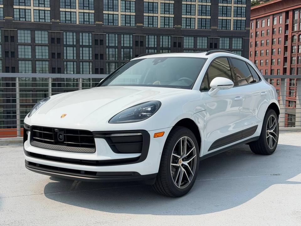 2026 Porsche Macan