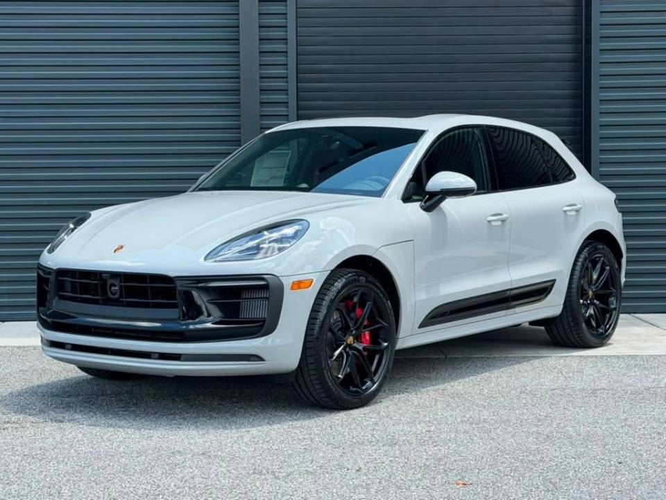 2026 Porsche Macan
