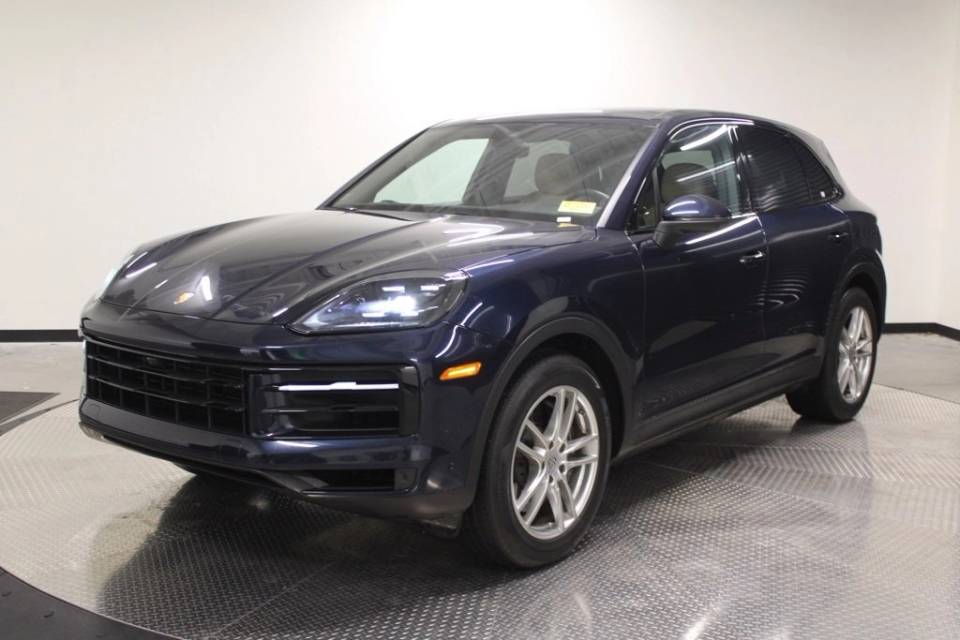 2024 Porsche Cayenne Base