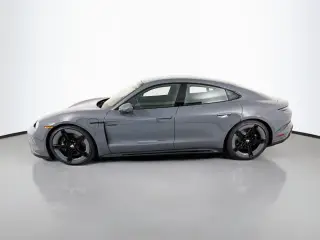 2026 Porsche Taycan GTS - Photo 13