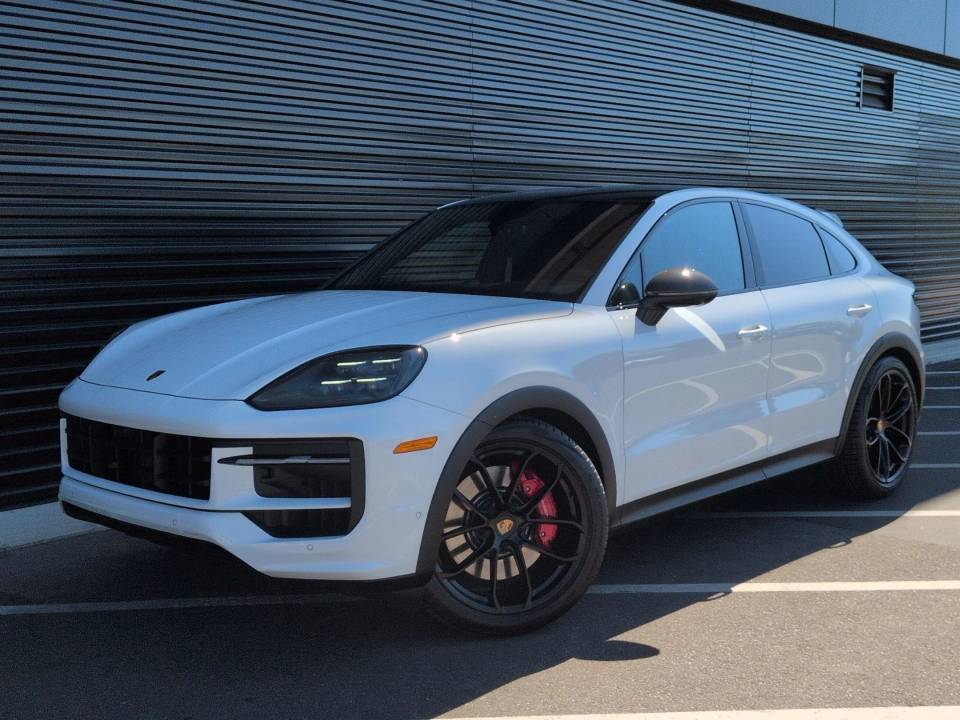 2025 Porsche Cayenne Coup GTS