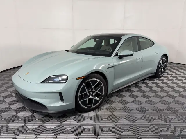 2025 Porsche Taycan 6