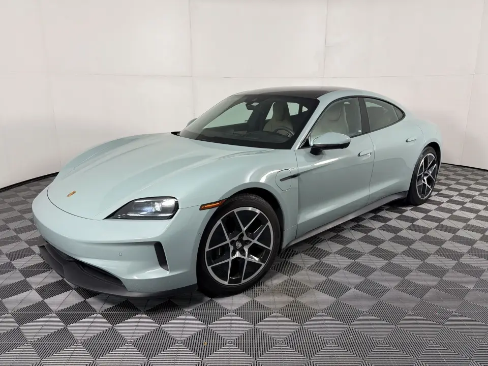 2025 Porsche Taycan 7