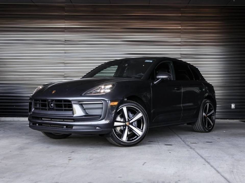 2026 Porsche Macan
