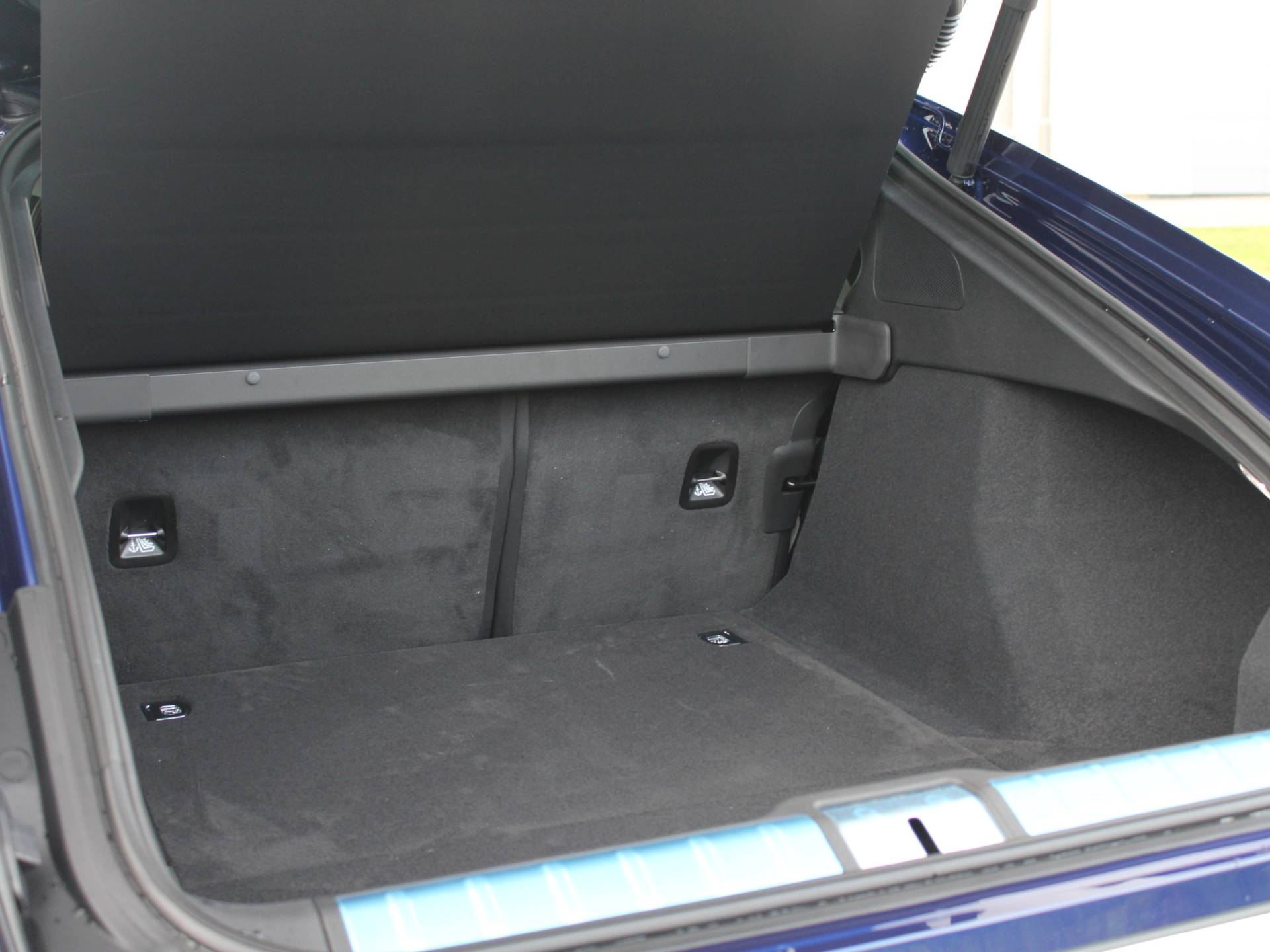 Panamera 4, photo 34 of 34