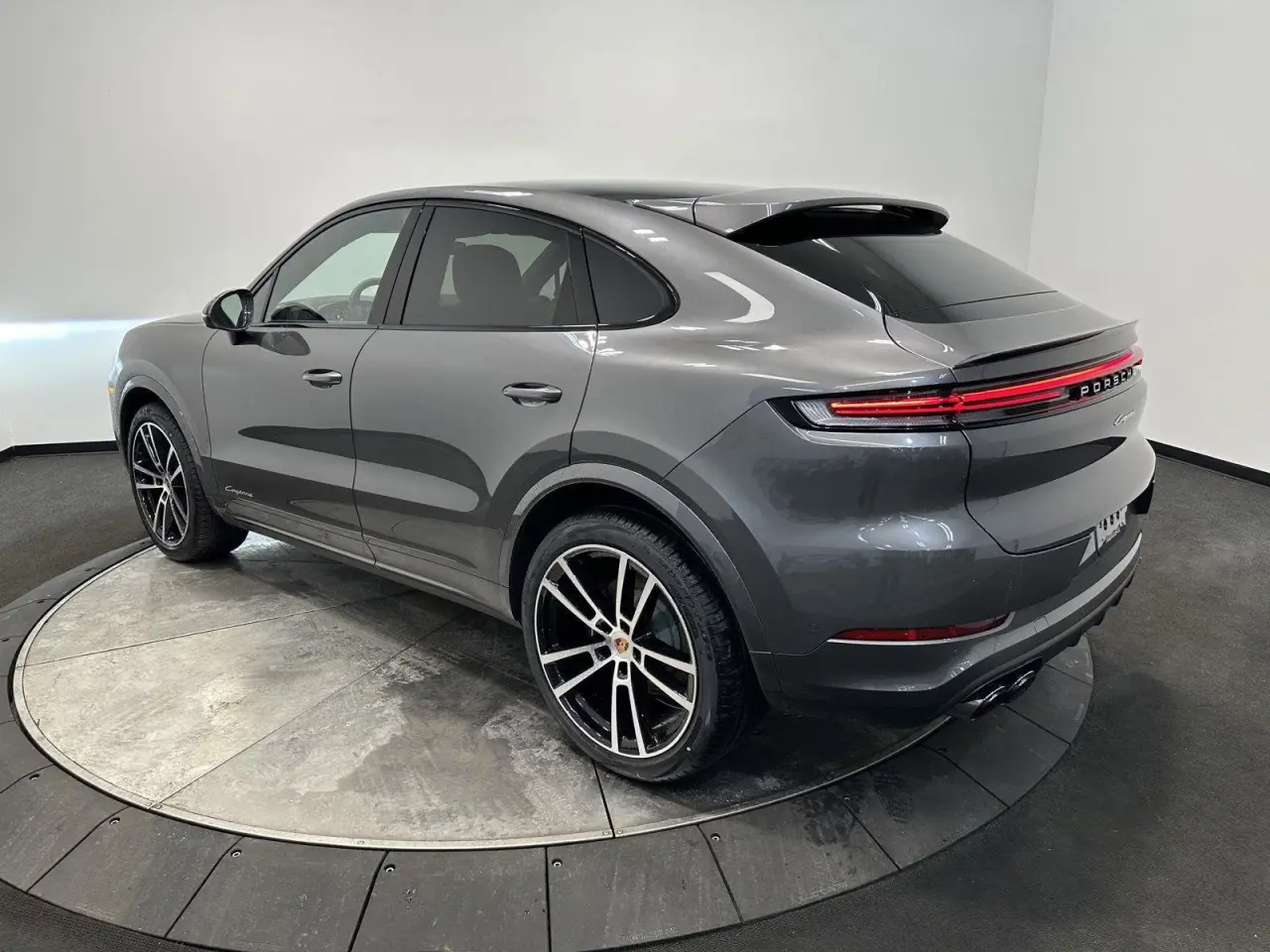 2026 Porsche Cayenne Coup Base - Photo 24