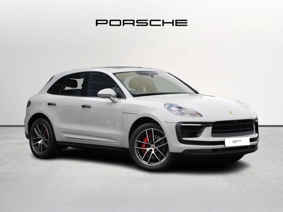 2022 Porsche Macan