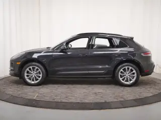 2025 Porsche Macan Base - Photo 13