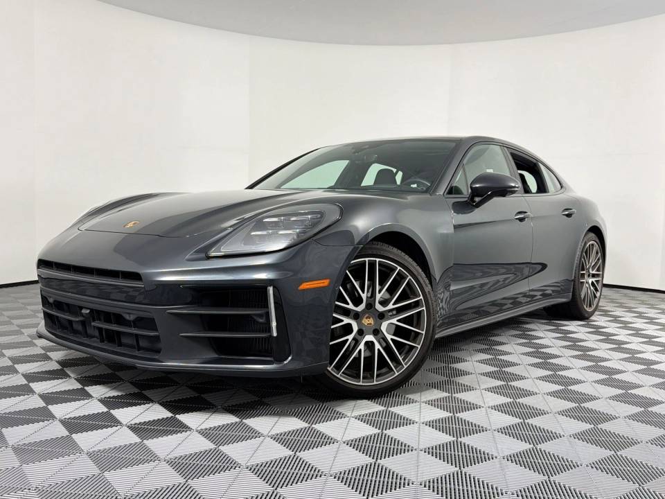 2024 Porsche Panamera Base