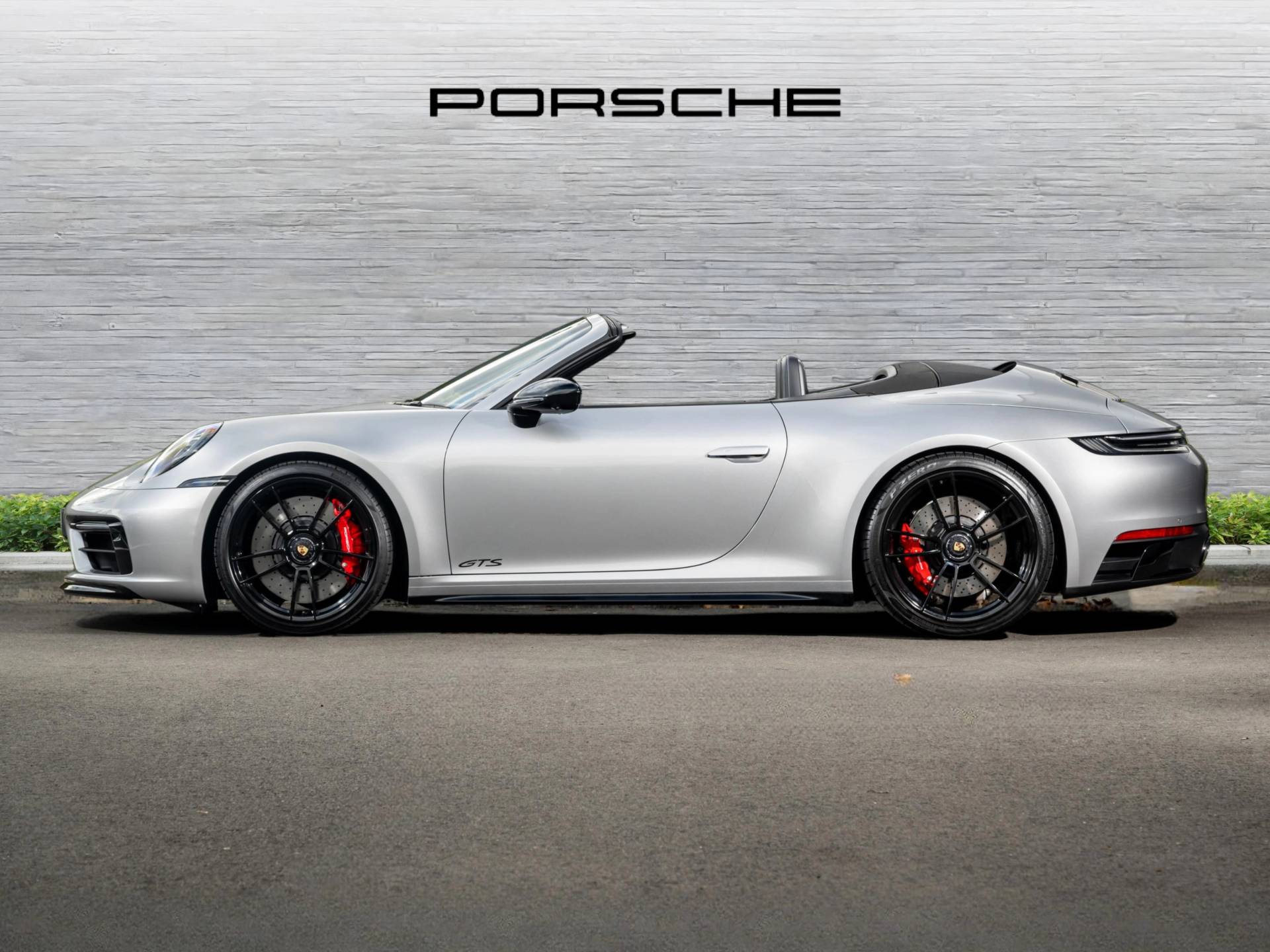 911 Carrera GTS Cabriolet, photo 2 of 52