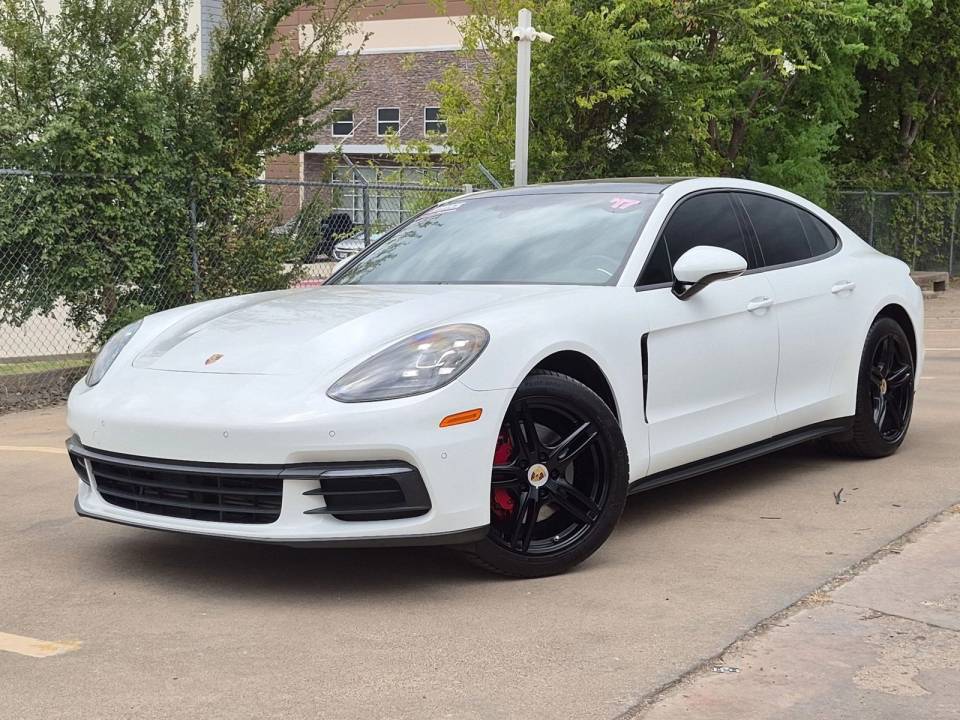 2017 Porsche Panamera