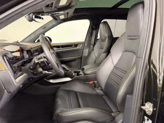 2026 Porsche Cayenne GTS - Photo 33