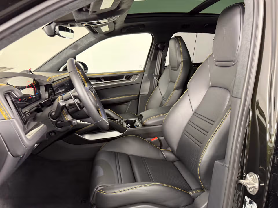 2026 Porsche Cayenne GTS - Photo 35