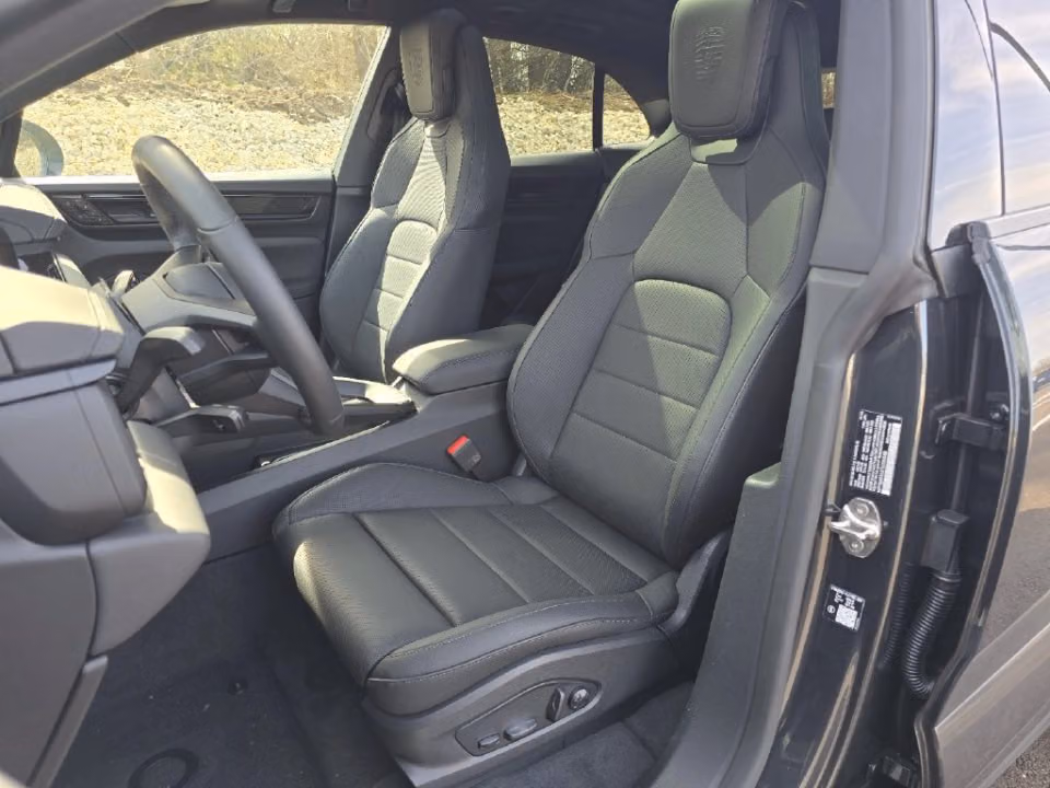 2026 Porsche Macan Base - Photo 35