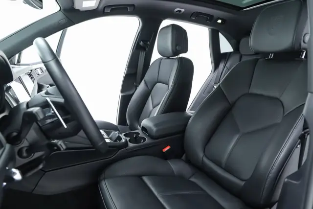 2026 Porsche Macan Base - Photo 38