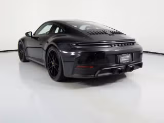 2025 Porsche 911 GTS - Photo 17
