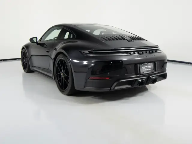 2025 Porsche 911 GTS - Photo 22