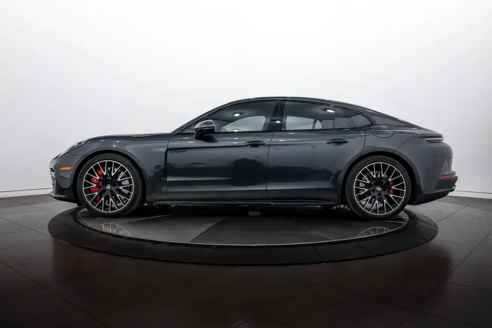 2026 Porsche Panamera Turbo E-Hybrid - Photo 15