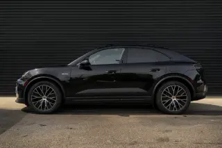 2026 Porsche Macan Base - Photo 13