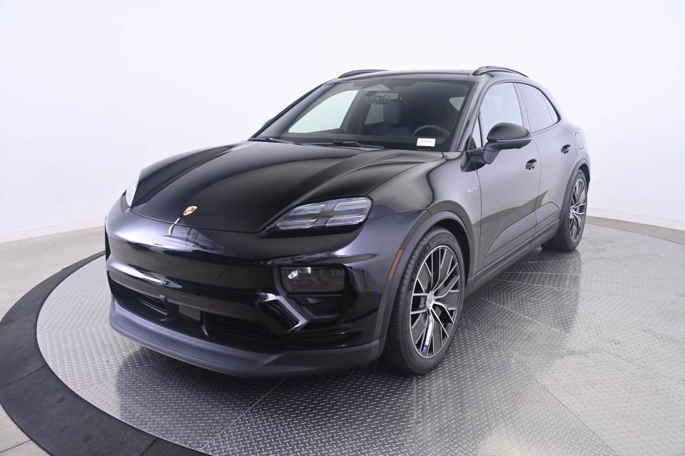 2026 Porsche Macan