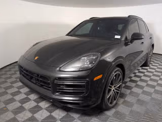 2023 Porsche Cayenne Turbo's photo
