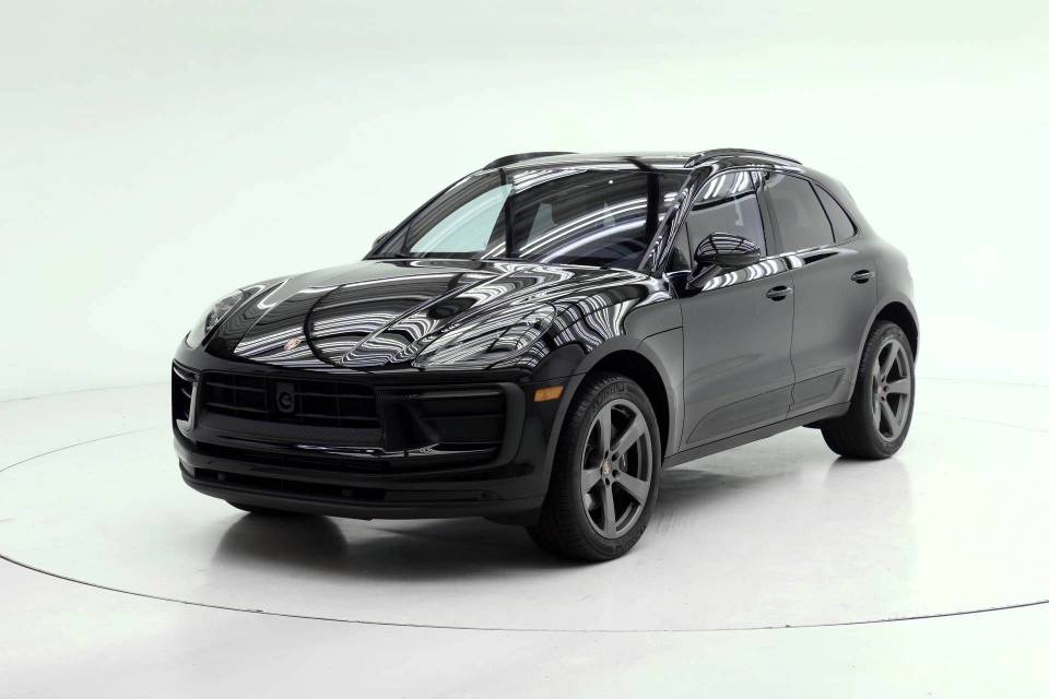 2026 Porsche Macan