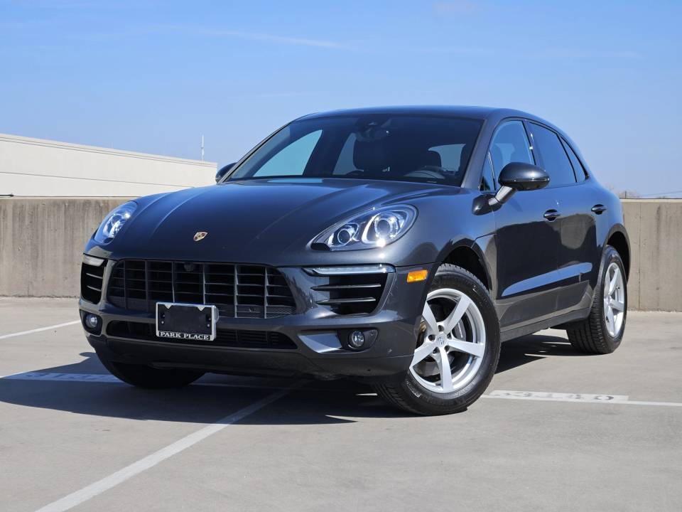 2018 Porsche Macan Base