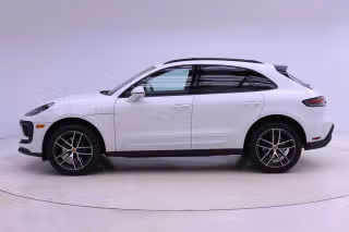 2025 Porsche Macan - Photo 9