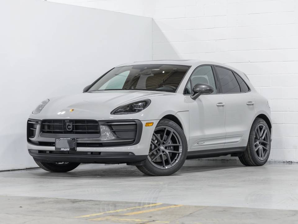 New Porsche Macan T for sale at Porsche Centre Vaughan
